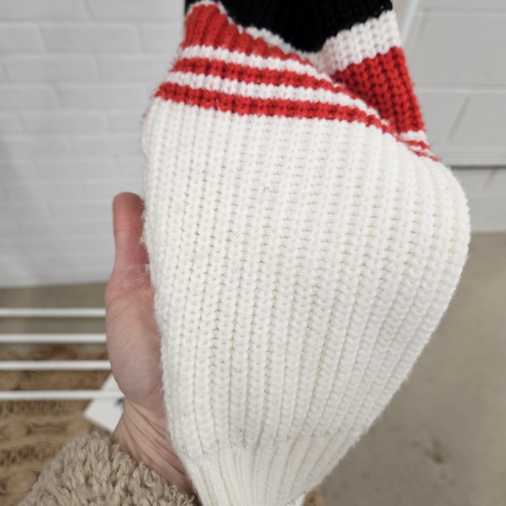 Vneck Ringer Sweater - Picture 4 of 7